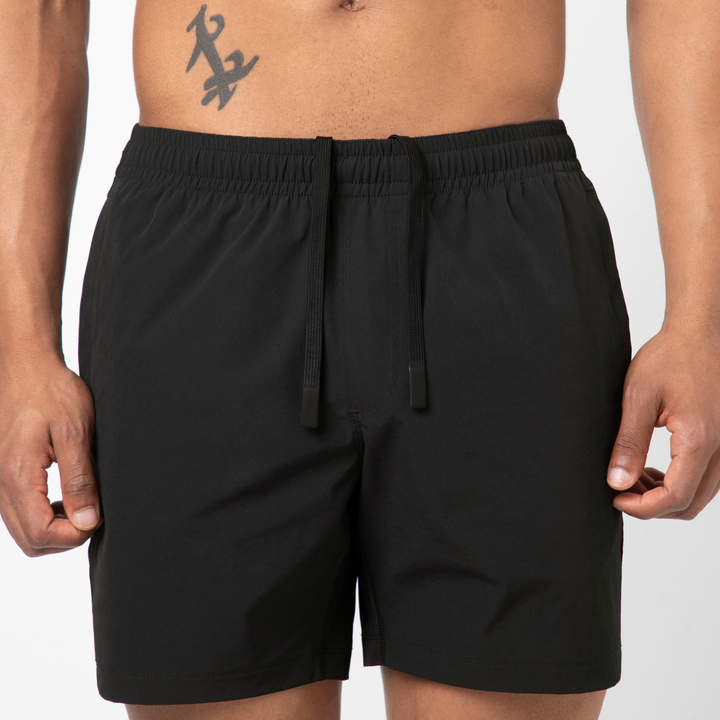 Atlas Short 5 Black close up internal drawstring