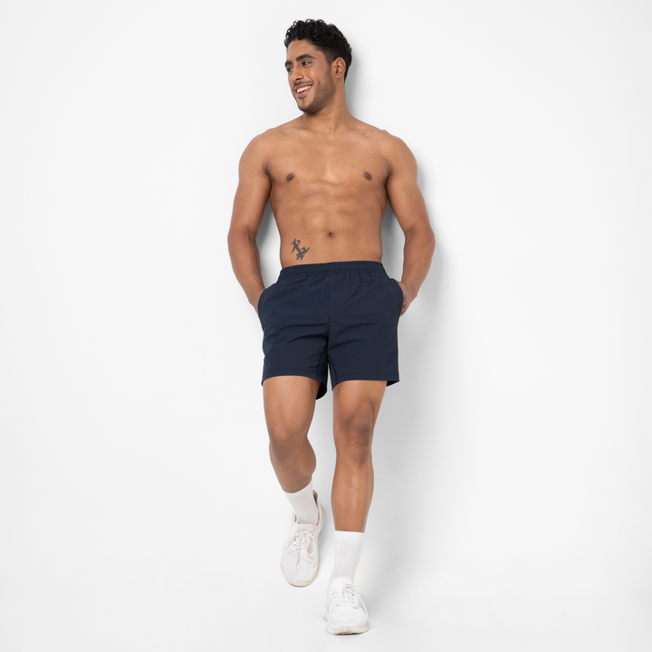 Atlas Short 5 Navy full body on model