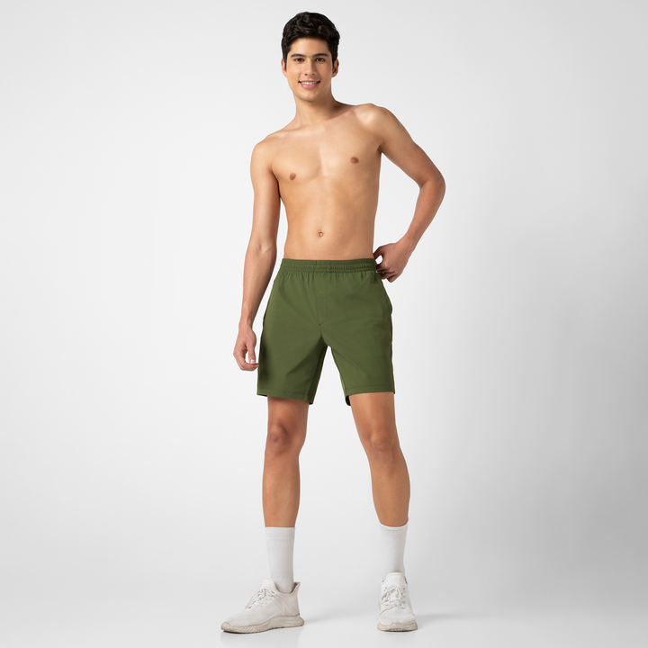 Atlas Short 7 Military Green full body on model