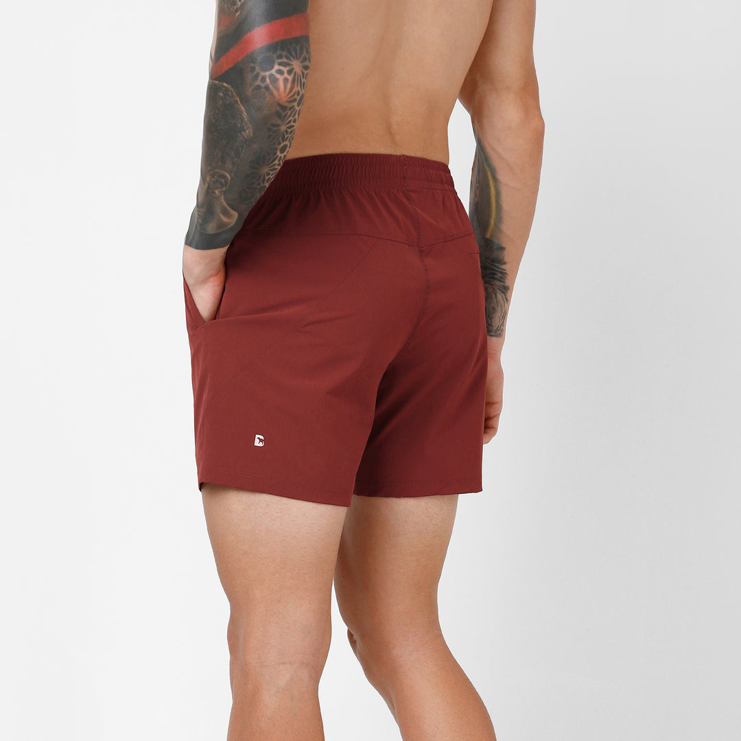 Atlas Short 5.5" Maroon back left on model