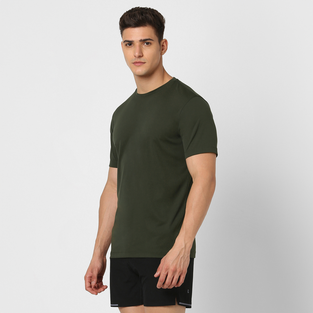 Circuit Tee Military Green side on model