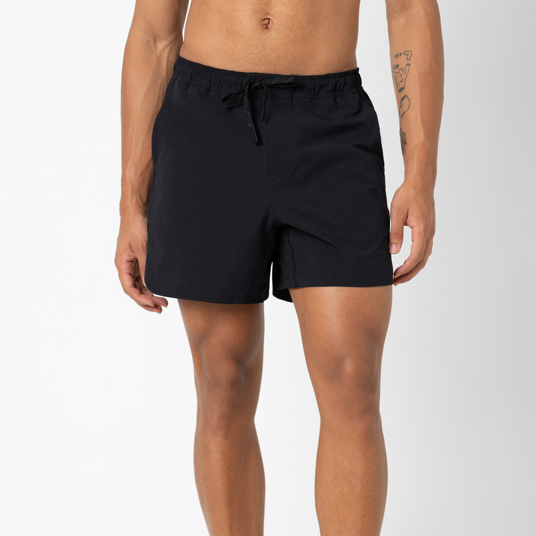 Echo Short Lined 5 Black Front on Model