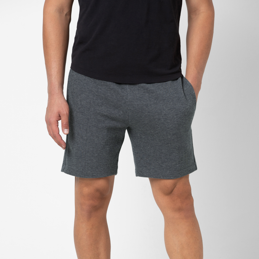 RR Short 7" Black front on model