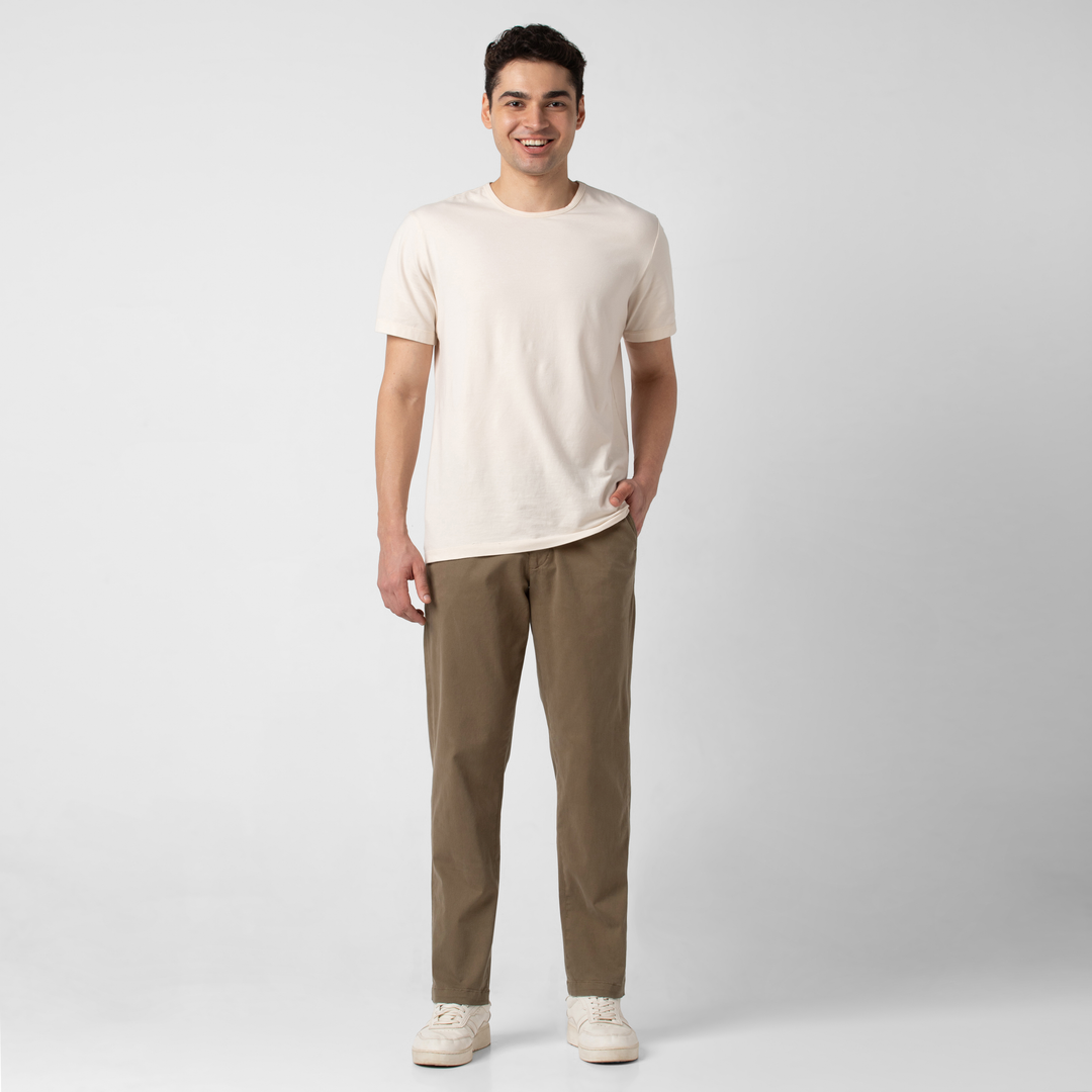 Relaxed Stretch Chino Pant Desert full body on model