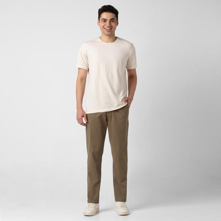 Relaxed Stretch Chino Pant Desert full body on model