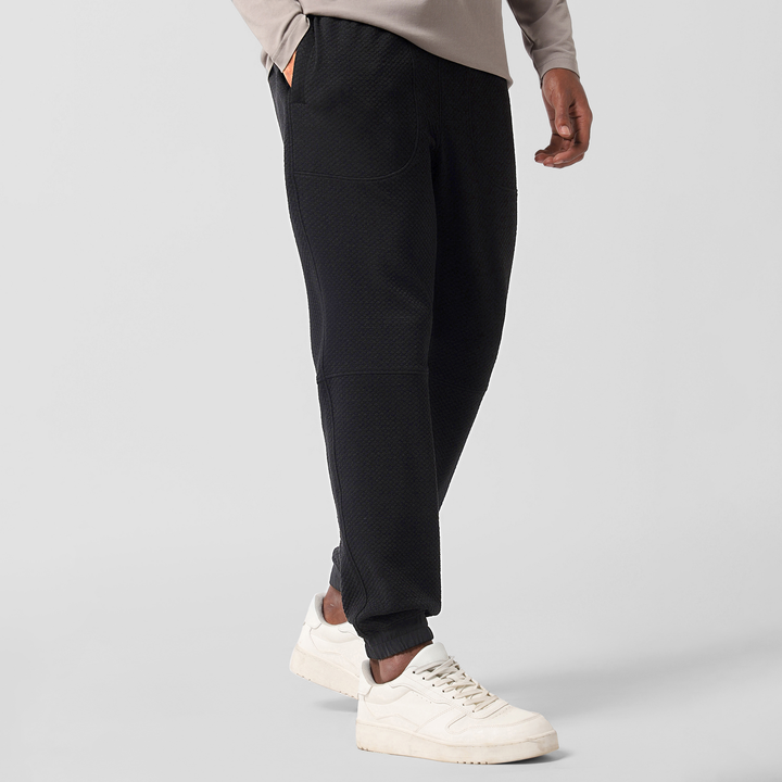Roam Jogger Black right side on model