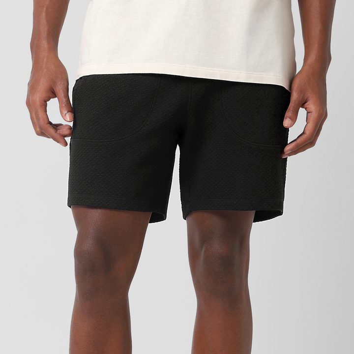 Roam Short 7" Black front on model