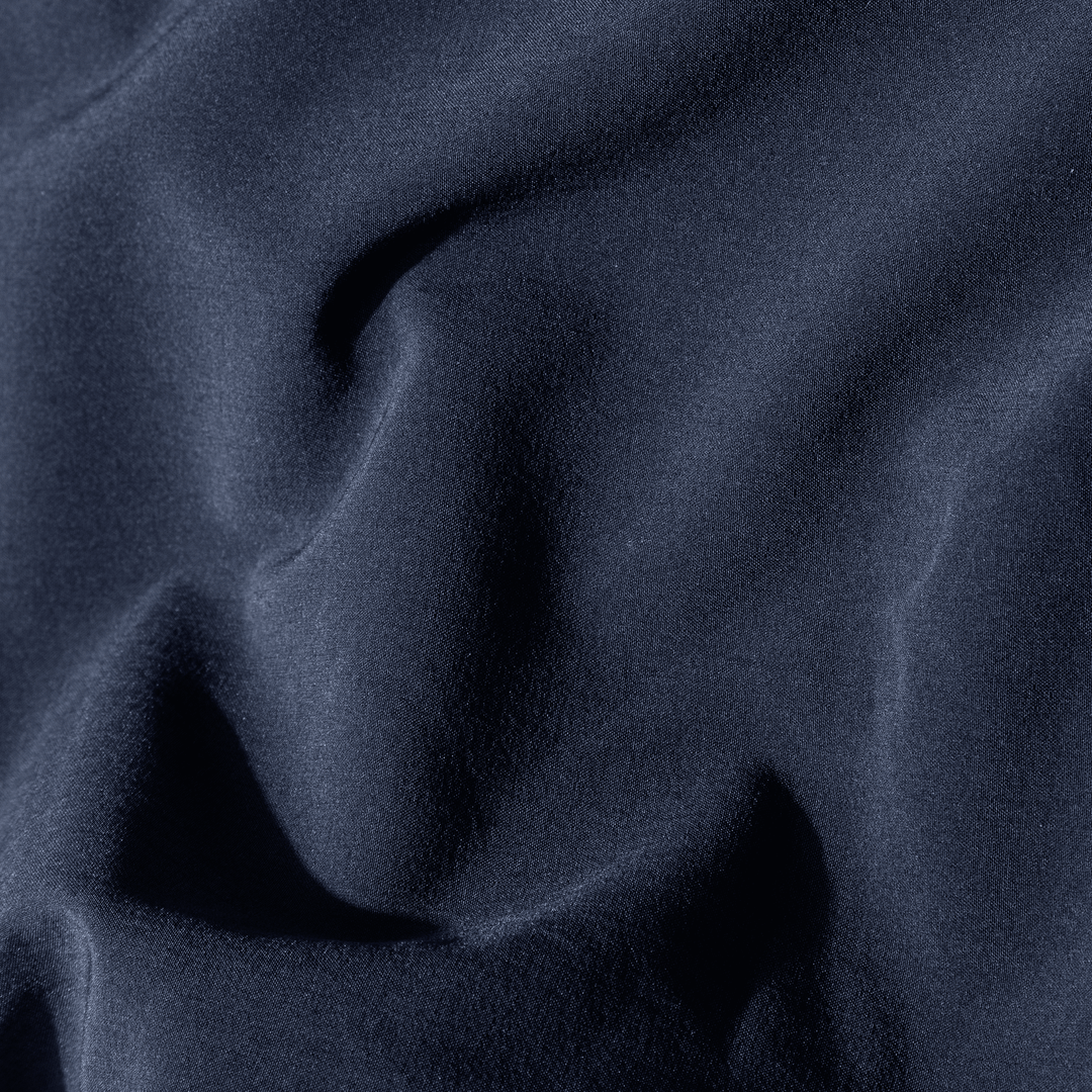 Run Jogger Navy close up fabric