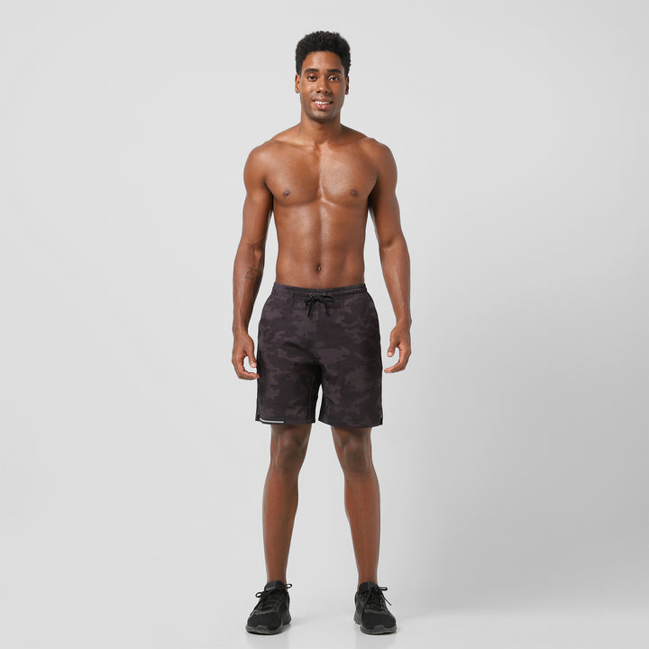 Run Short v2 7" Camo Black full body on model