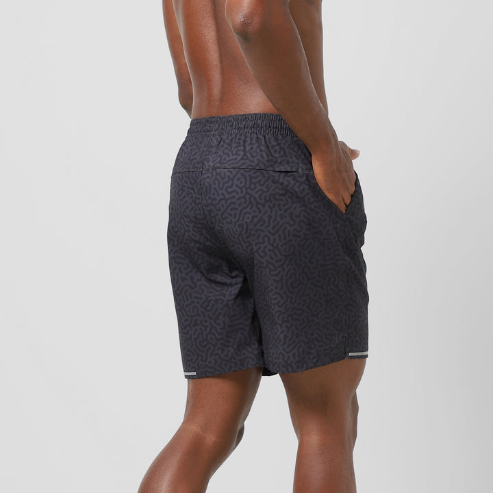 Run Short v2 7" Maze Navy back on model