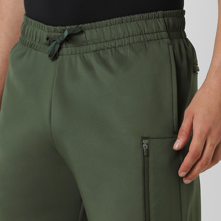 Scuba Short Military Green close up left side pocket on model