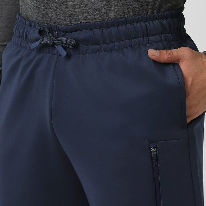 Scuba Short Navy close up left pocket on model