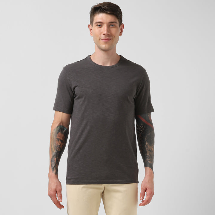 Slub Tee Coal front on model