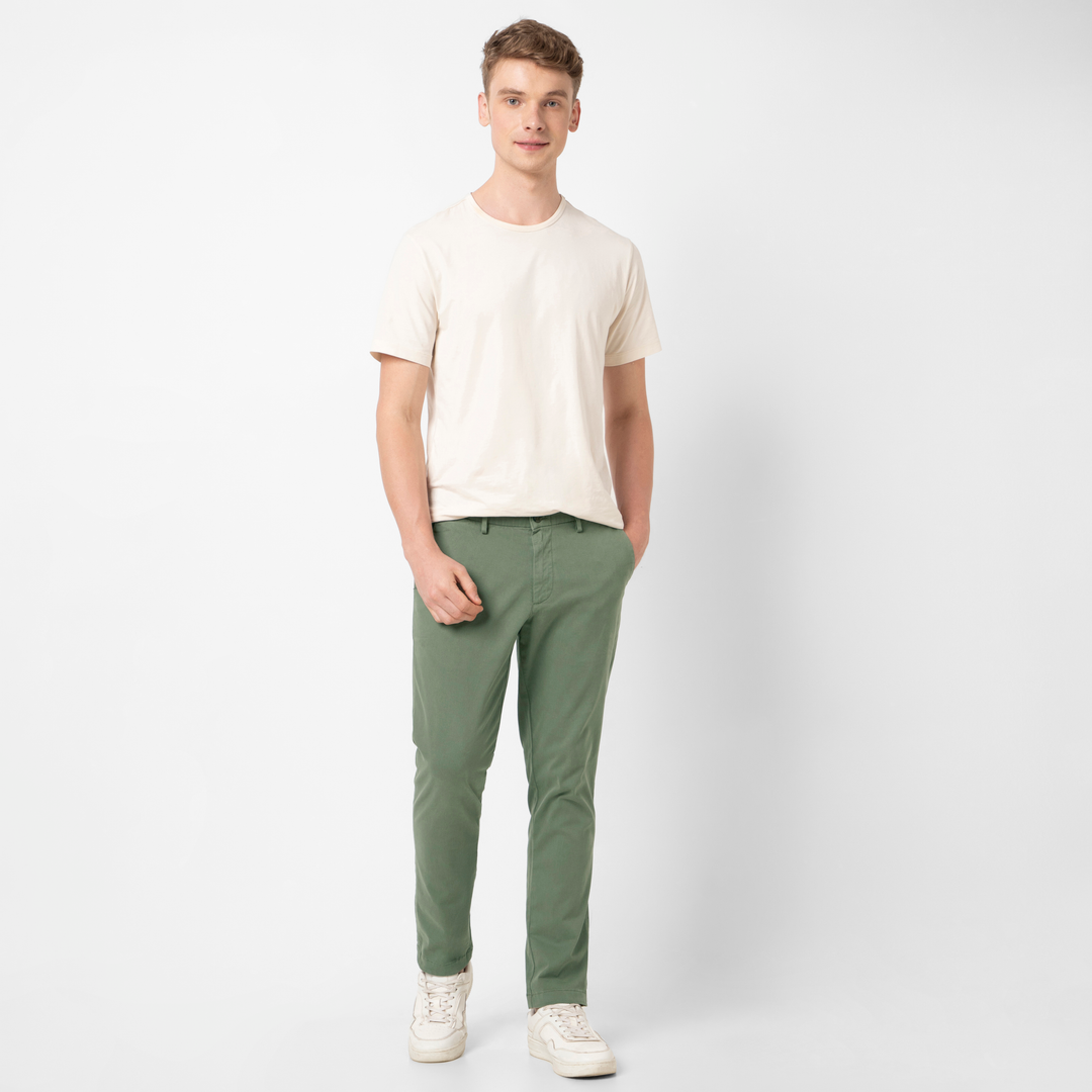 Stretch Chino Pant Fern full body on model