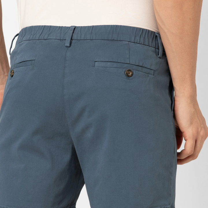 Stretch Chino Short 5" Flint close up back on model