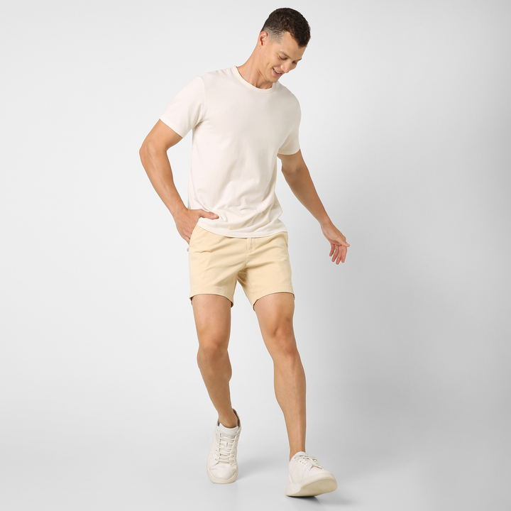 Stretch Chino Short 5" Sand Dune full body on model