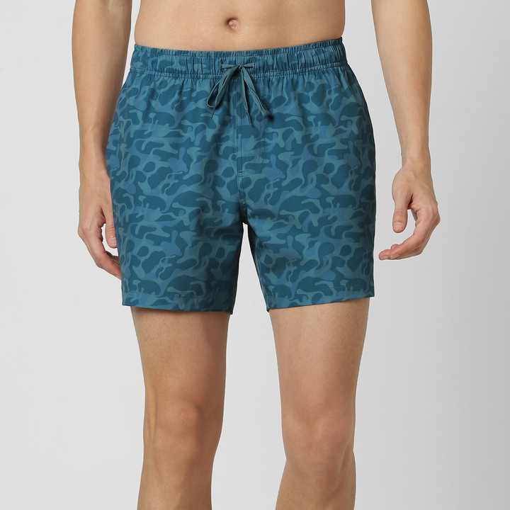 Stretch Swim 5.5" Ripple front on model