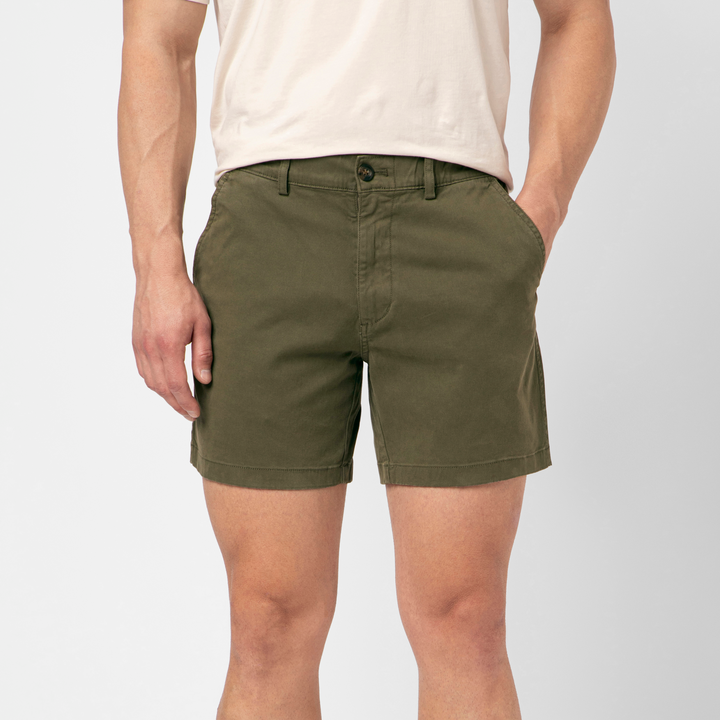 Stretch Short 5 Crocodile front on model