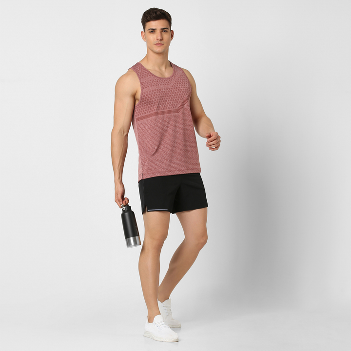 Tempo Tank Brick full body on model