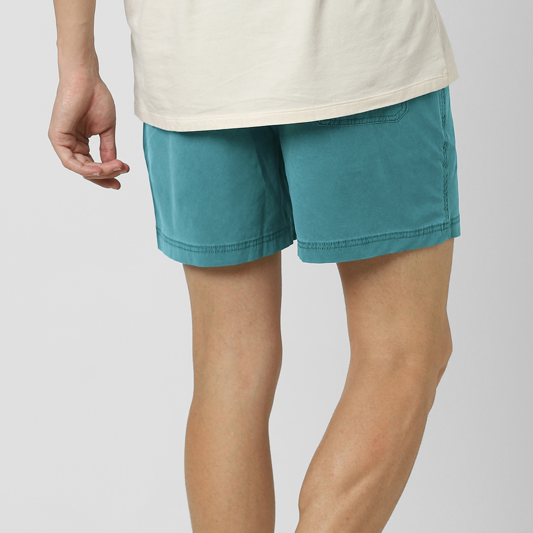 Volley Short 5 Bright Ocean back on model