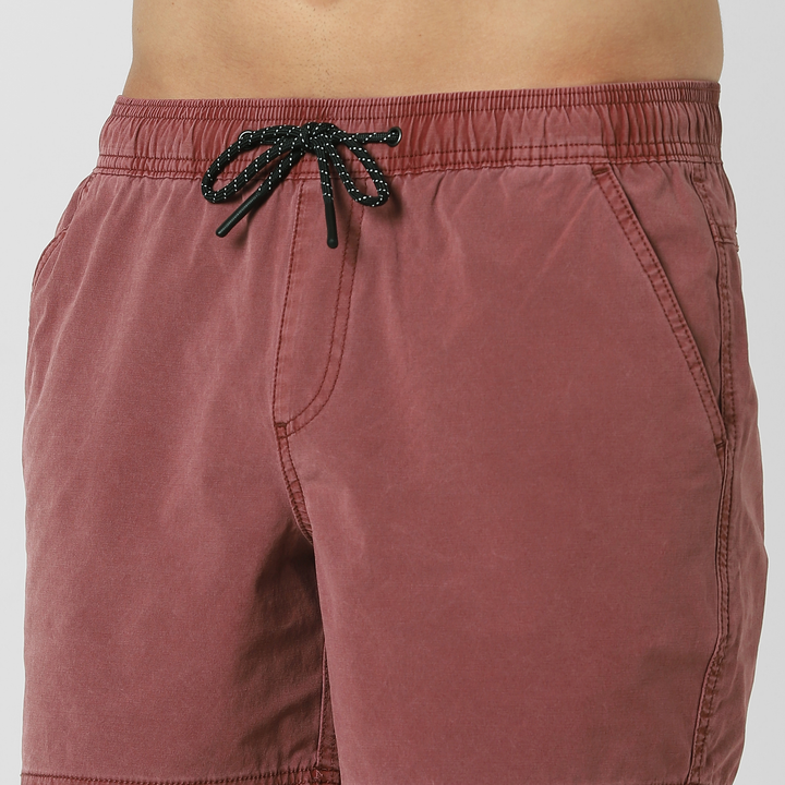 Volley Short 5 Burgundy close up front on model