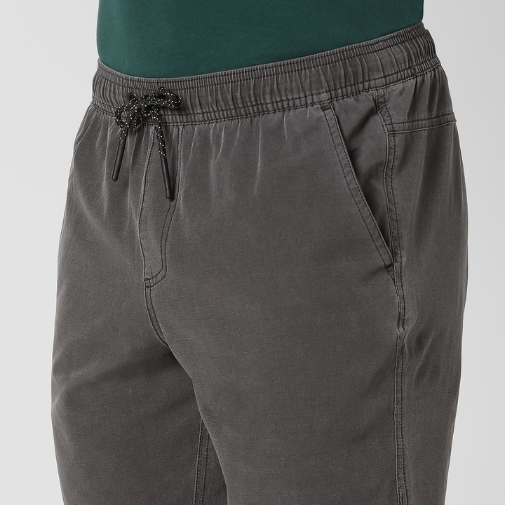 Volley Short 7" Charcoal close up front on model