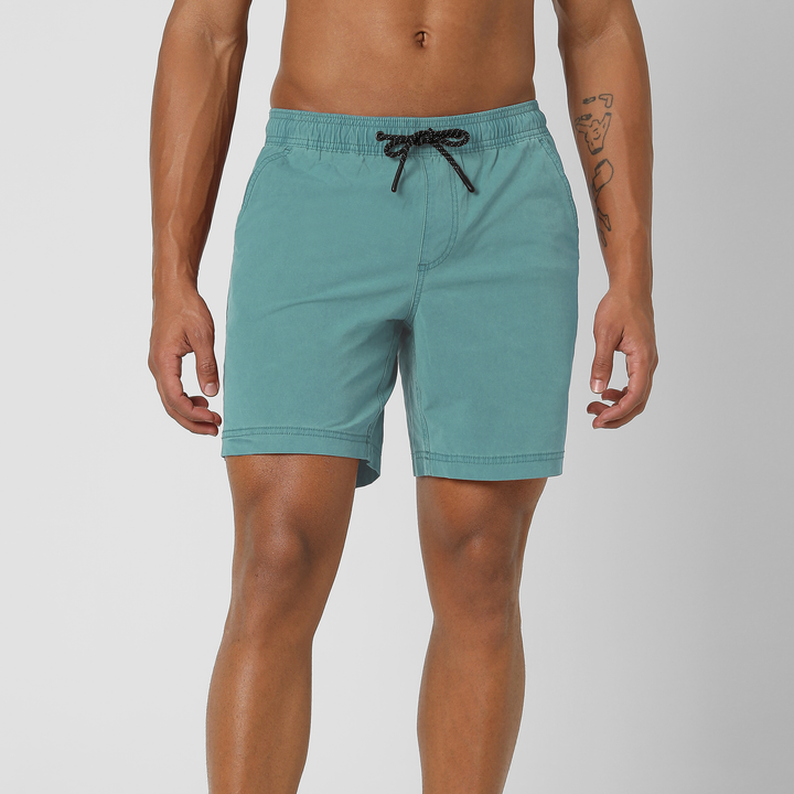 Volley Short 7 Sea Glass front on model