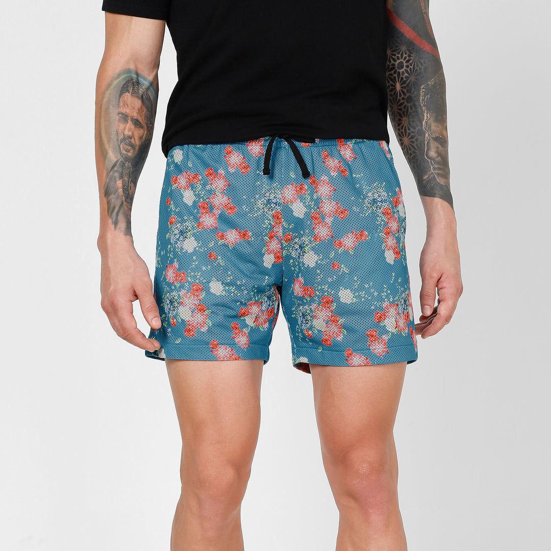 Mesh Short 5.5" Spring front on model