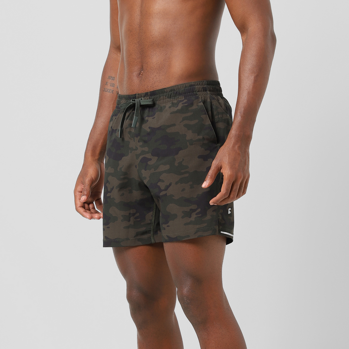 Run Short 5.5" Camo Green side on model